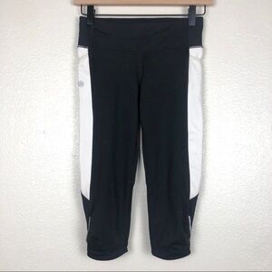 Athleta Black & White Capri Running Legging